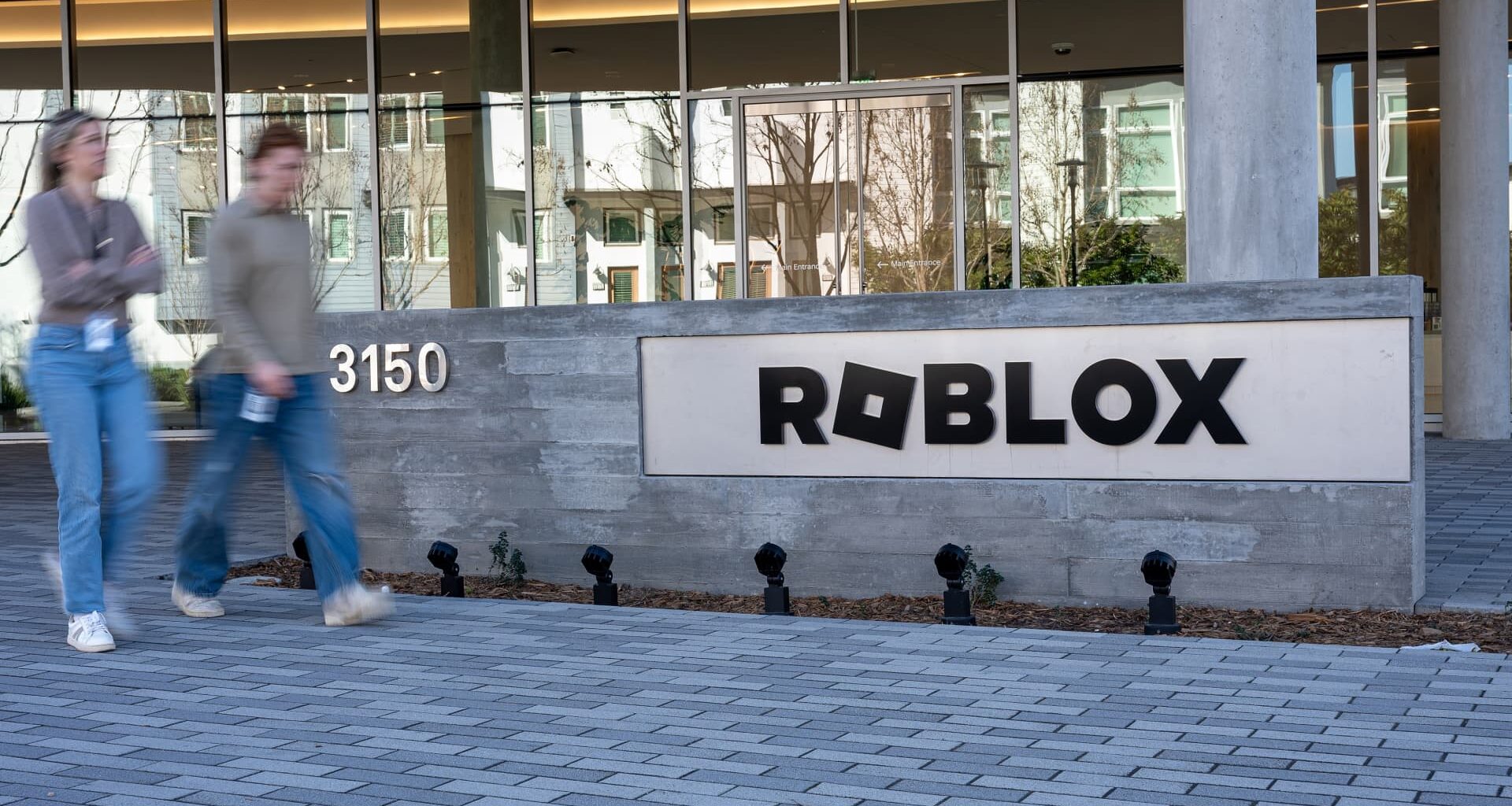 Stocks making the biggest moves midday: AMZN, CNC, RBLX