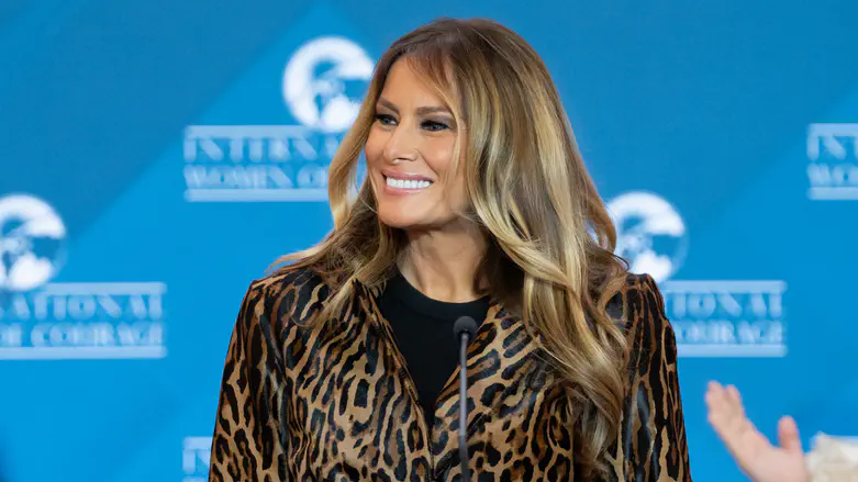 Melania Trump meets captivity survivor Keith Siegel