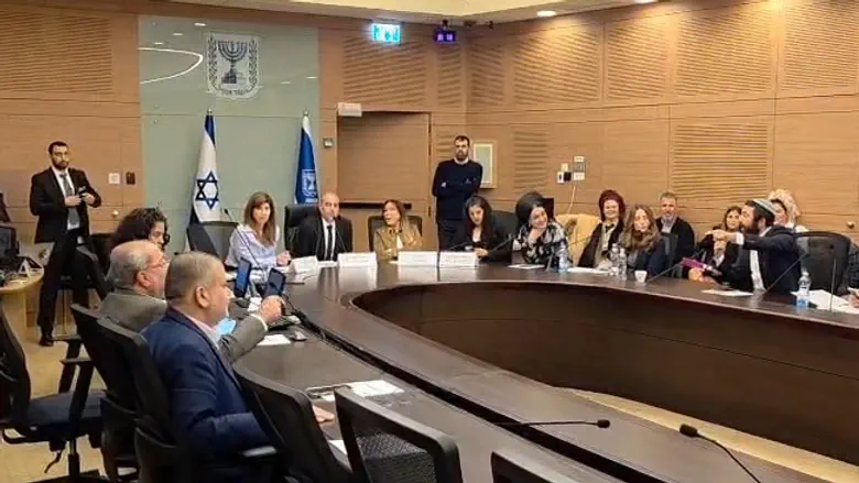 Haredi MK blasts 'selective criticism'