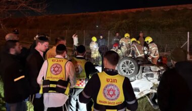 Vehicle overturns near Tayibe, two men killed