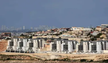 PA Slams, Israel Hails US Offer of Consular Services in West Bank Settlement