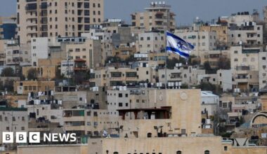 'We are not protected' says Hebron mayor, as Israel expands control of West Bank