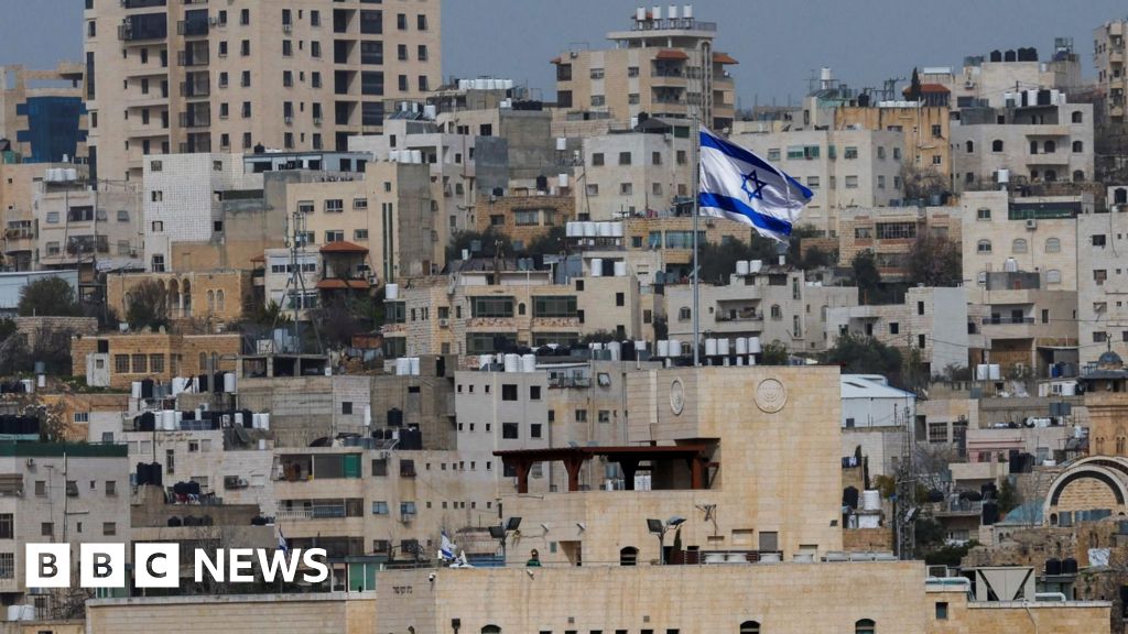 'We are not protected' says Hebron mayor, as Israel expands control of West Bank