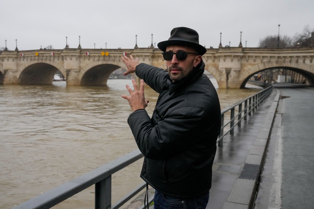 'French Banksy' Looks to Take Over an Iconic Paris Bridge