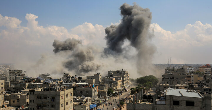 Israel kills 27 Palestinians in 24 hours as Gaza bombardment continues