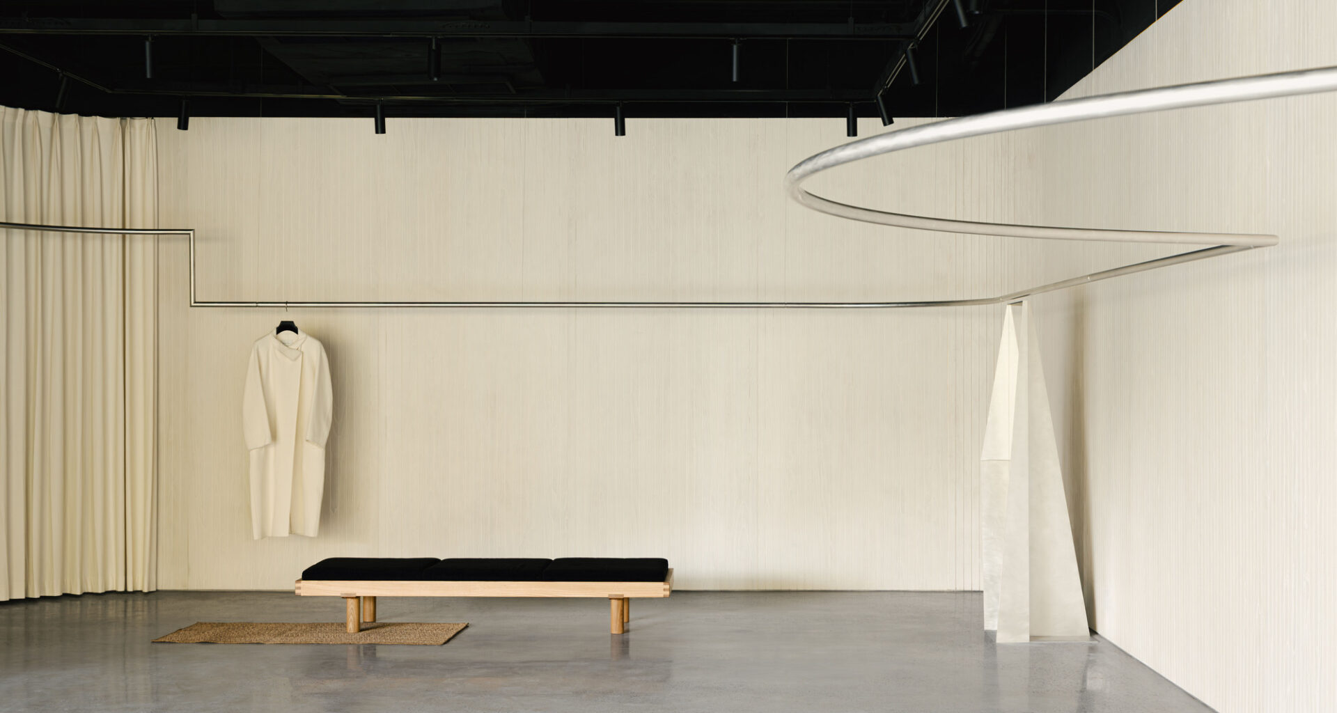 YEARLY PLAN Shanghai Showroom / SHISUO design office