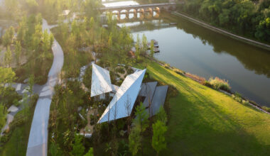 Chongqing Luxerivers Café / Wide Horizon + Epiphany Architects