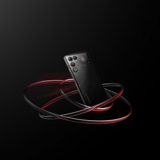 REDMAGIC 11 Air in Phantom and Prism colors