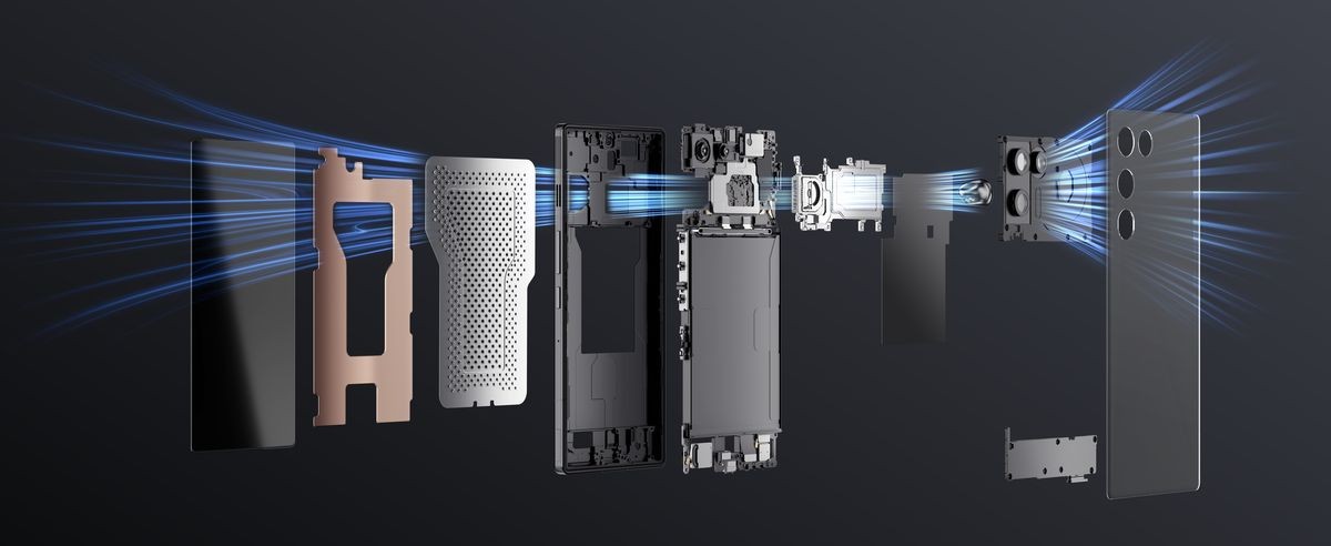 The REDMAGIC 11 Air features a 24,000rpm cooling fan and a larger vapor chamber