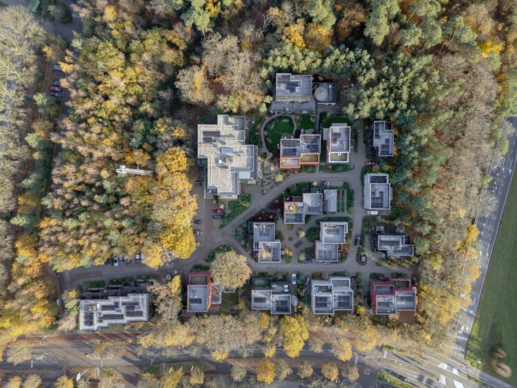 Common Woods / Space&Matter - Image 2 of 31