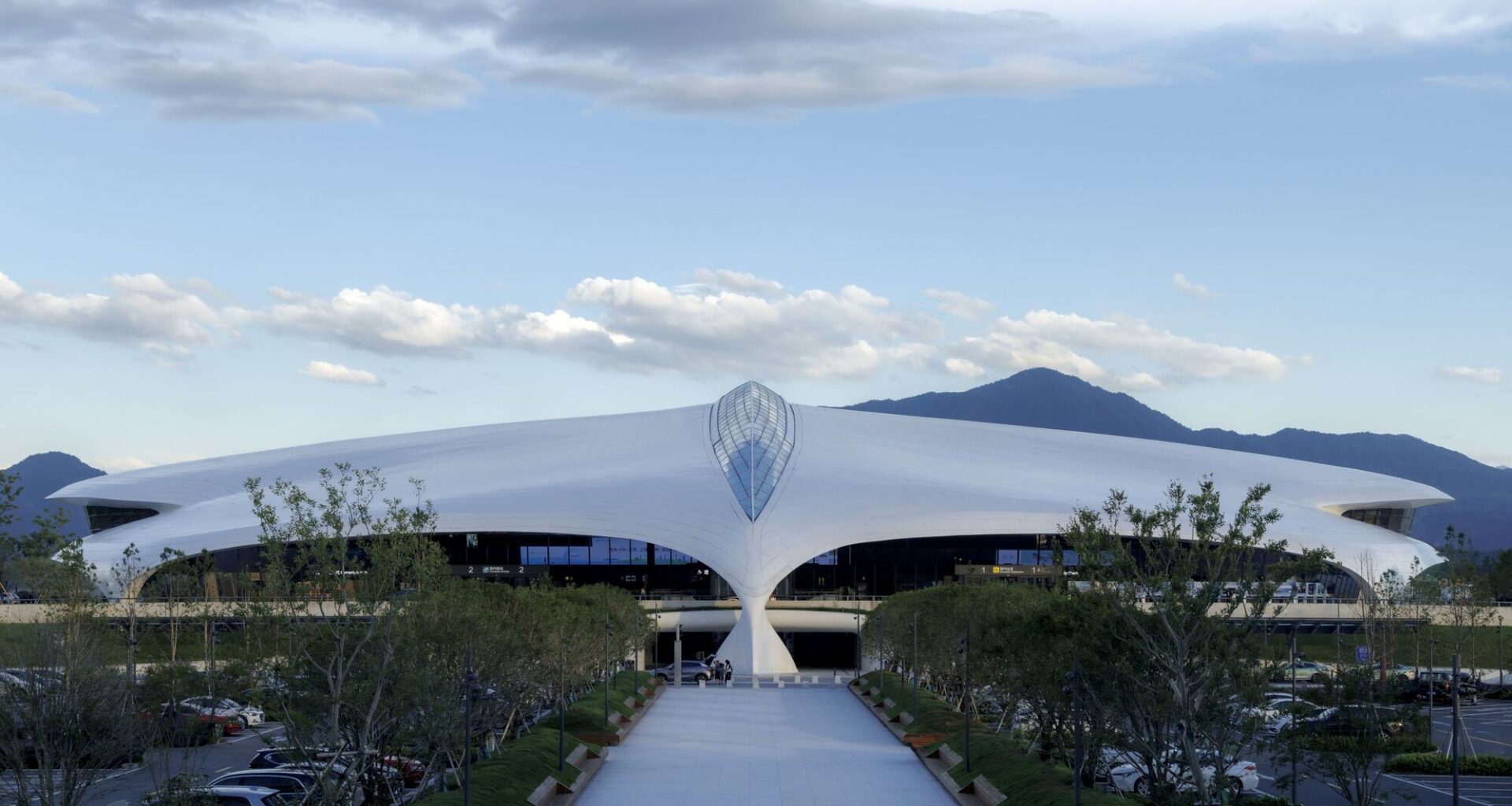Lishui Airport / MAD Architects