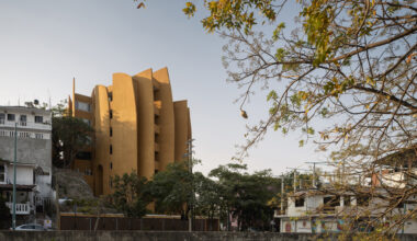 Carpinteros Residential Building / Zozaya Arquitectos