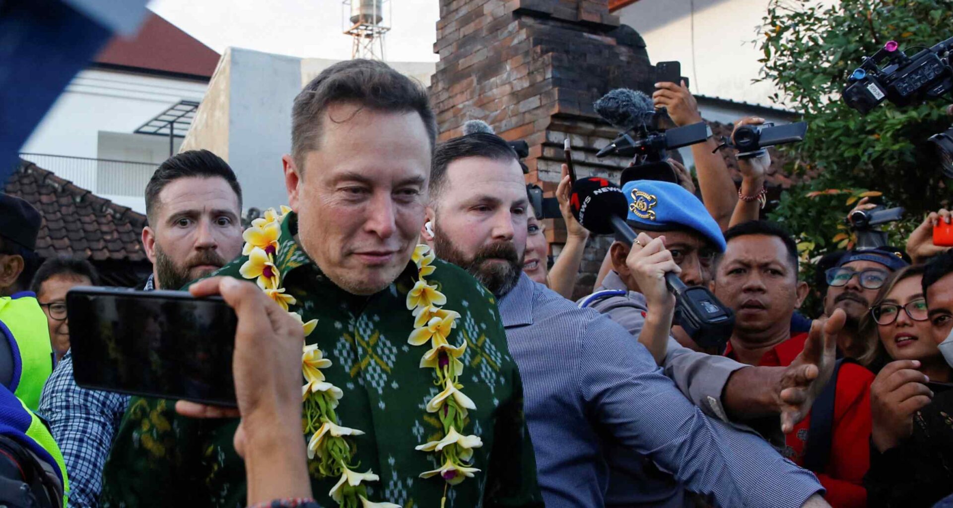 Vietnam grants Elon Musk's SpaceX license for internet