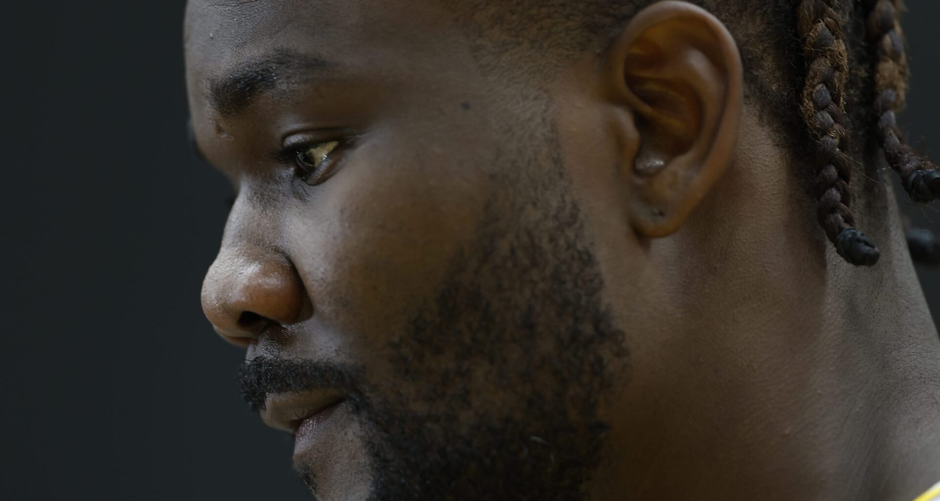 Lakers’ Deandre Ayton Briefly Detained in Bahamas