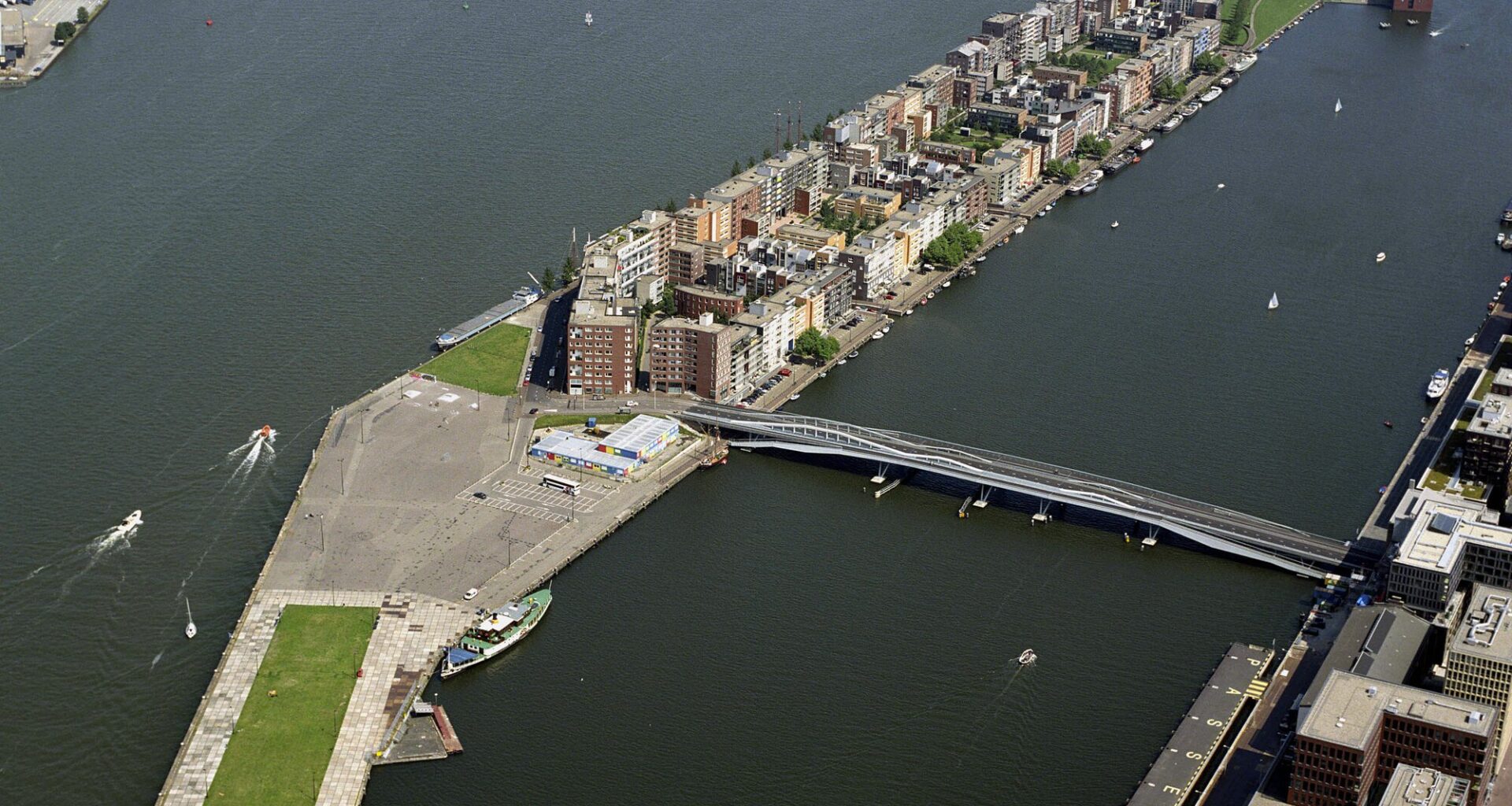 Call for the international architectural competition for the National Slavery Museum