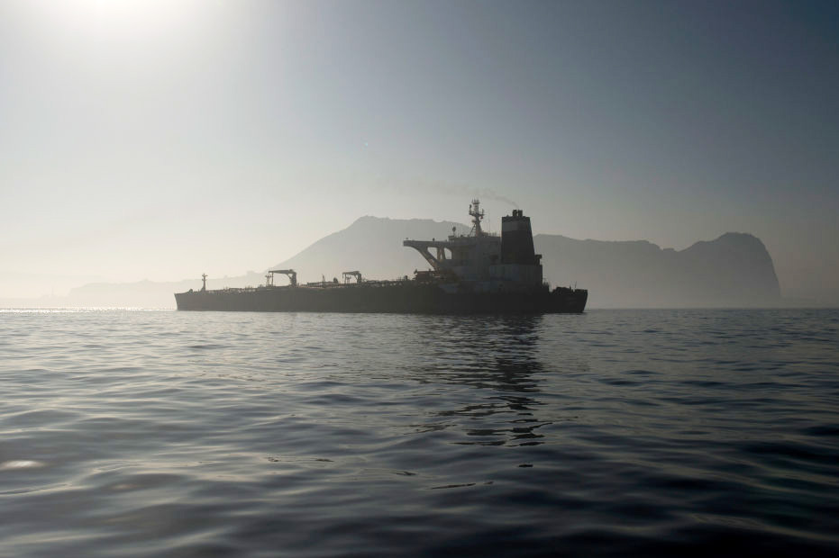 Oil Traders Rush to Hedge Iran Risk After Wild Start to Year