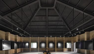 Wall-Less Gallery / Sepide Elmi