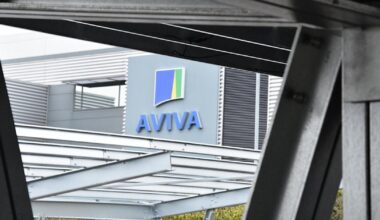 Aviva set to resume buybacks as full-year results approach