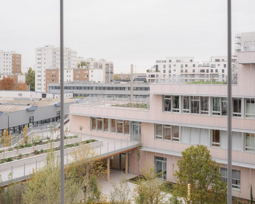 School crowned by terraces