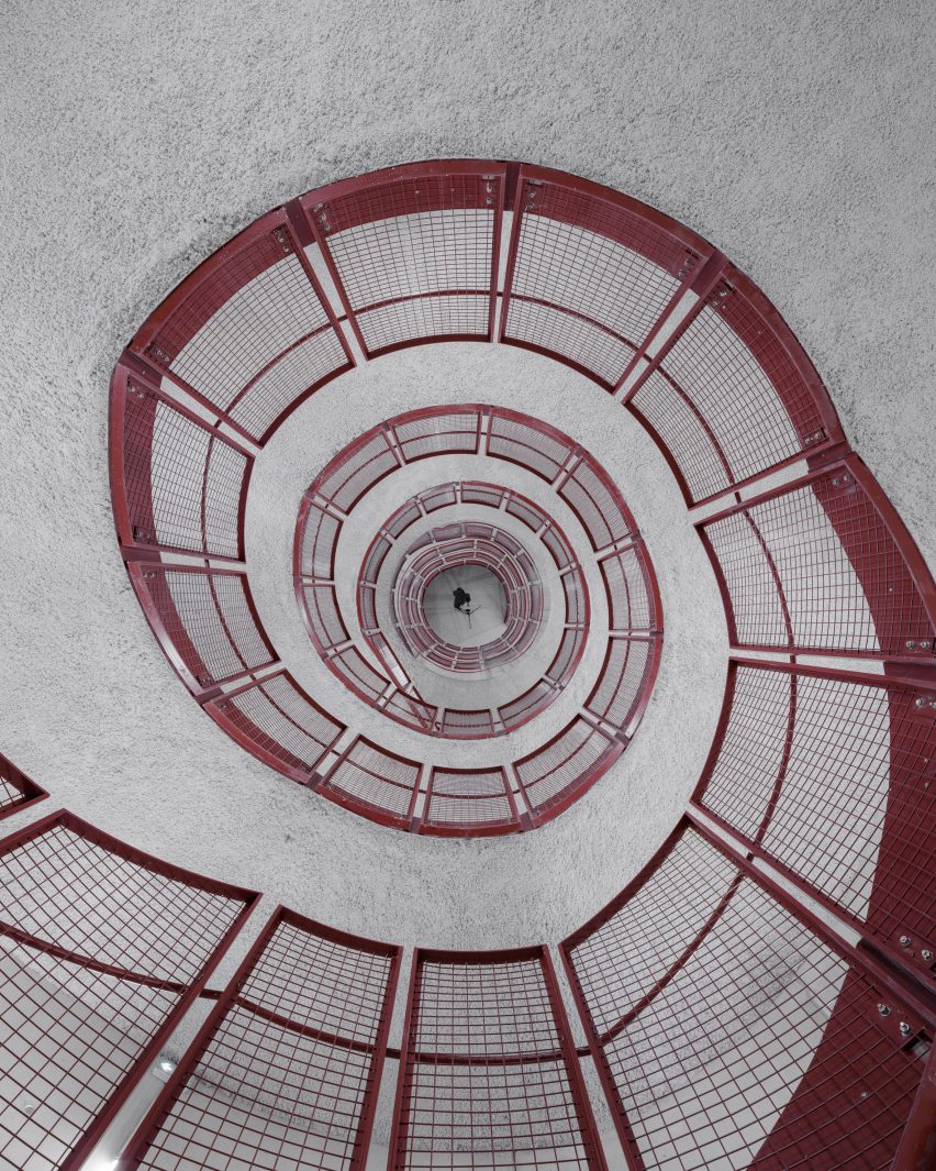 Helical staircase at Dominique Frelaut School by Tectoniques