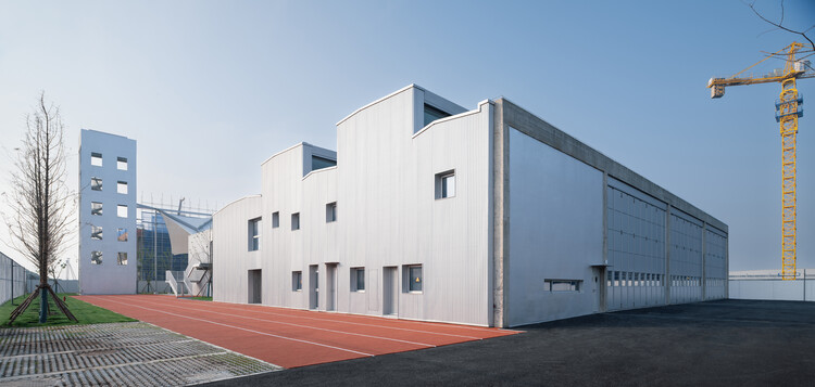 Yuanfeng Road Fire Station / genarchitects - Exterior Photography