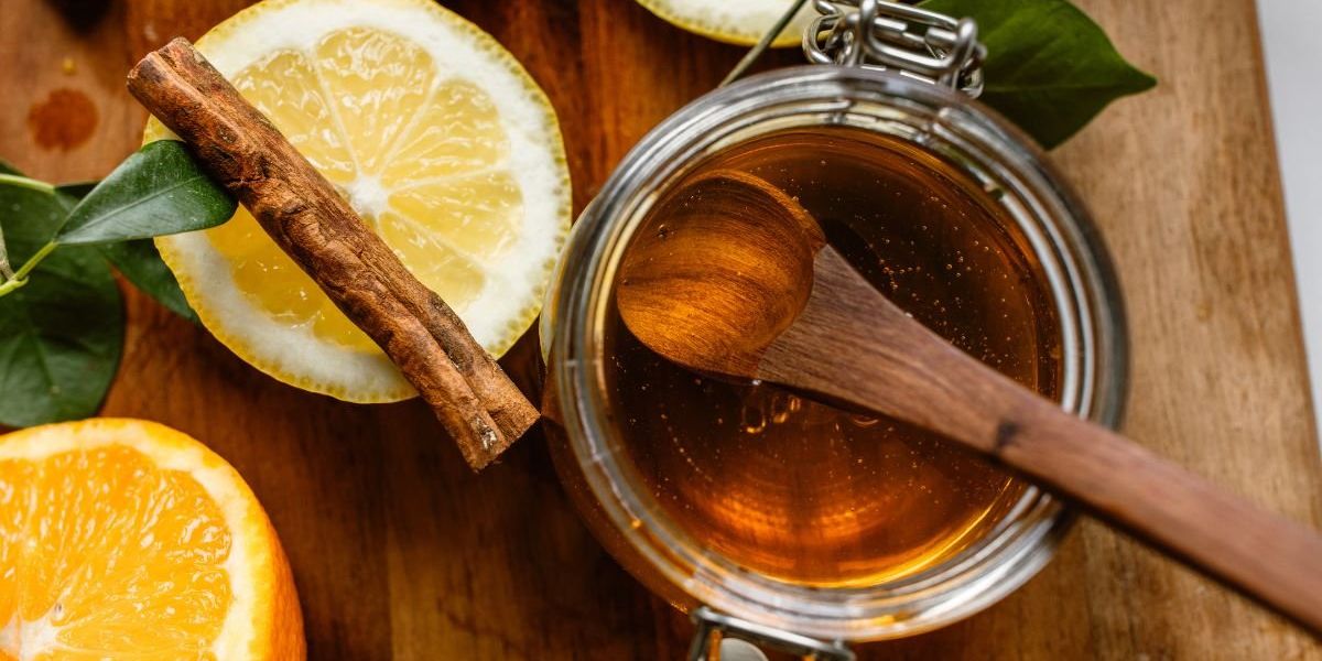 Is Manuka honey really a superfood? What the science says — and how to use it properly