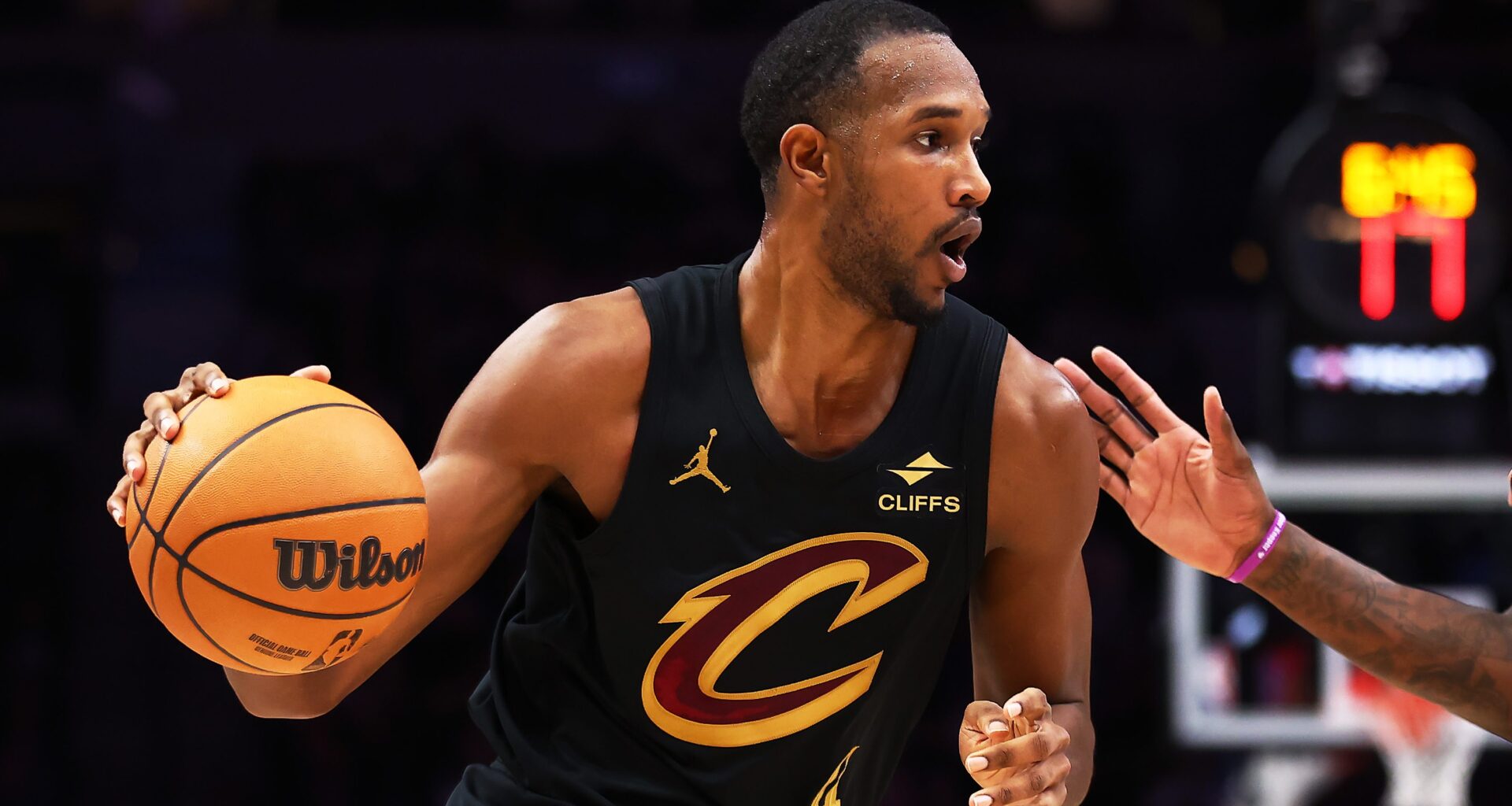 NBA Rumors: 'Stunted' Growth Has Star Bigs on Trade Wish Lists