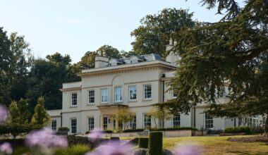 An English Country Manor House Embraces Its Ghosts