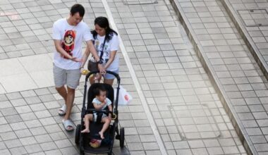 Singapore's median monthly household income crosses S$12,000, up 6.8% after adjusting for inflation