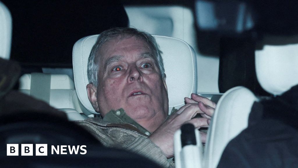 'Andrew photo will go down in history' - BBC