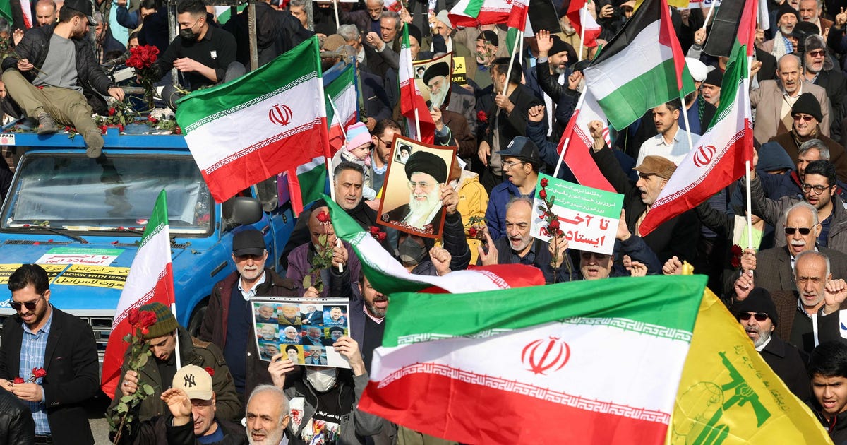 Nearly Half of Israelis Oppose Joining a U.S. Attack on Iran, Poll Finds - Haaretz