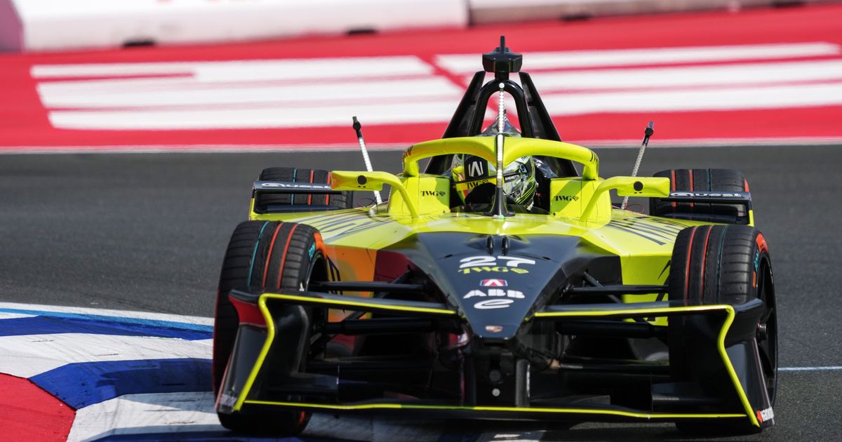 Jake Dennis goes quickest in final Jeddah Practice