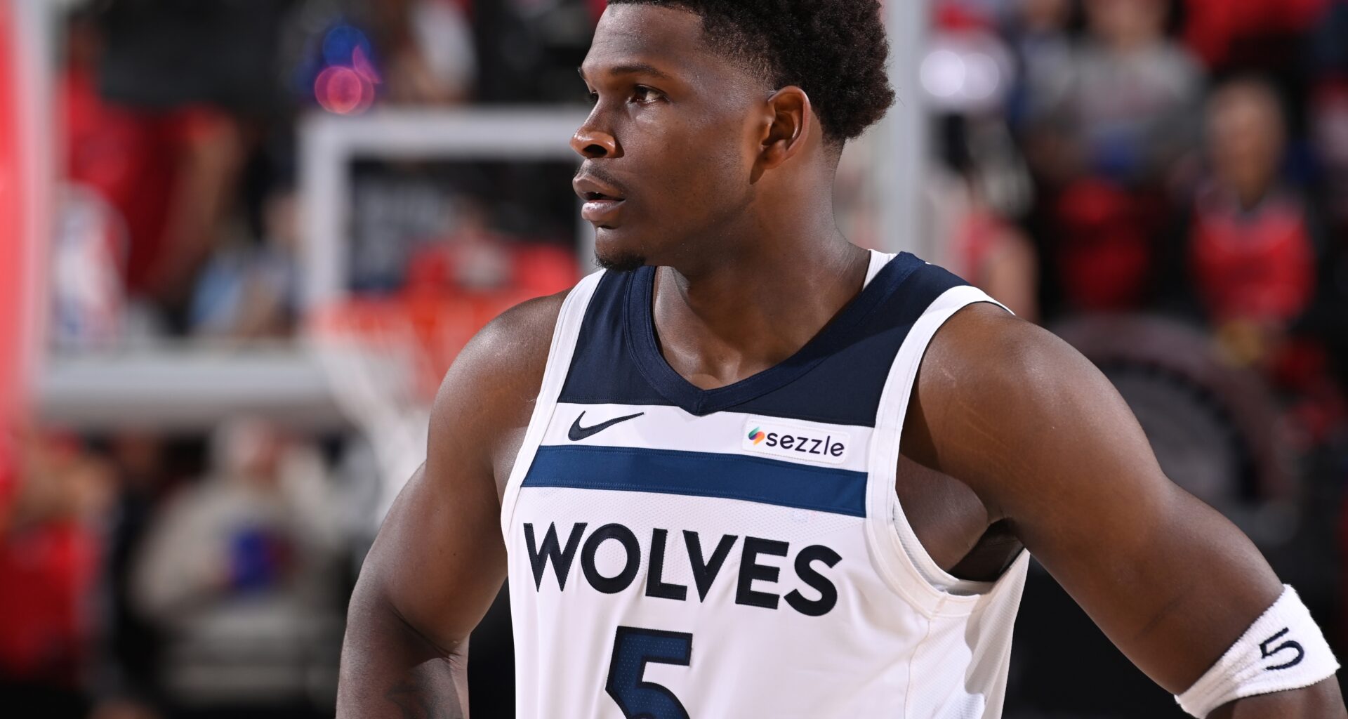 Anthony Edwards, Timberwolves outlast short-handed Clippers 94-88 - NBA