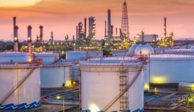 Assessing Energy Transfer (ET) Valuation After Recent Share Price Momentum And Mixed Returns