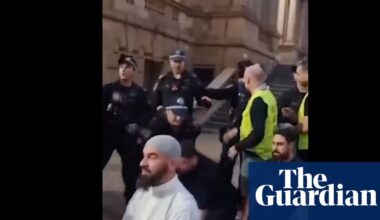 Sheikh who led prayer at Sydney protest against Herzog says police were ‘unhinged and aggressive’ | Sydney