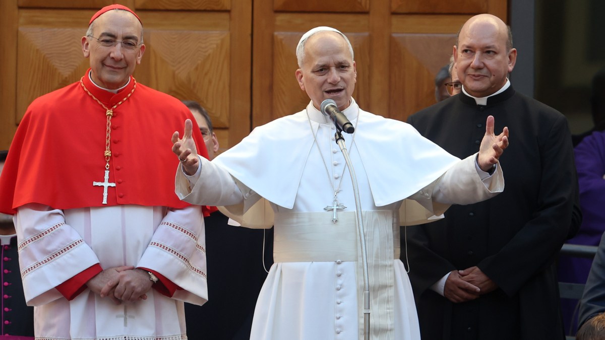 Don’t use AI to write homilies, Pope Leo tells priests