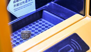 Chinese cash in jewellery at automated gold recyclers as prices soar