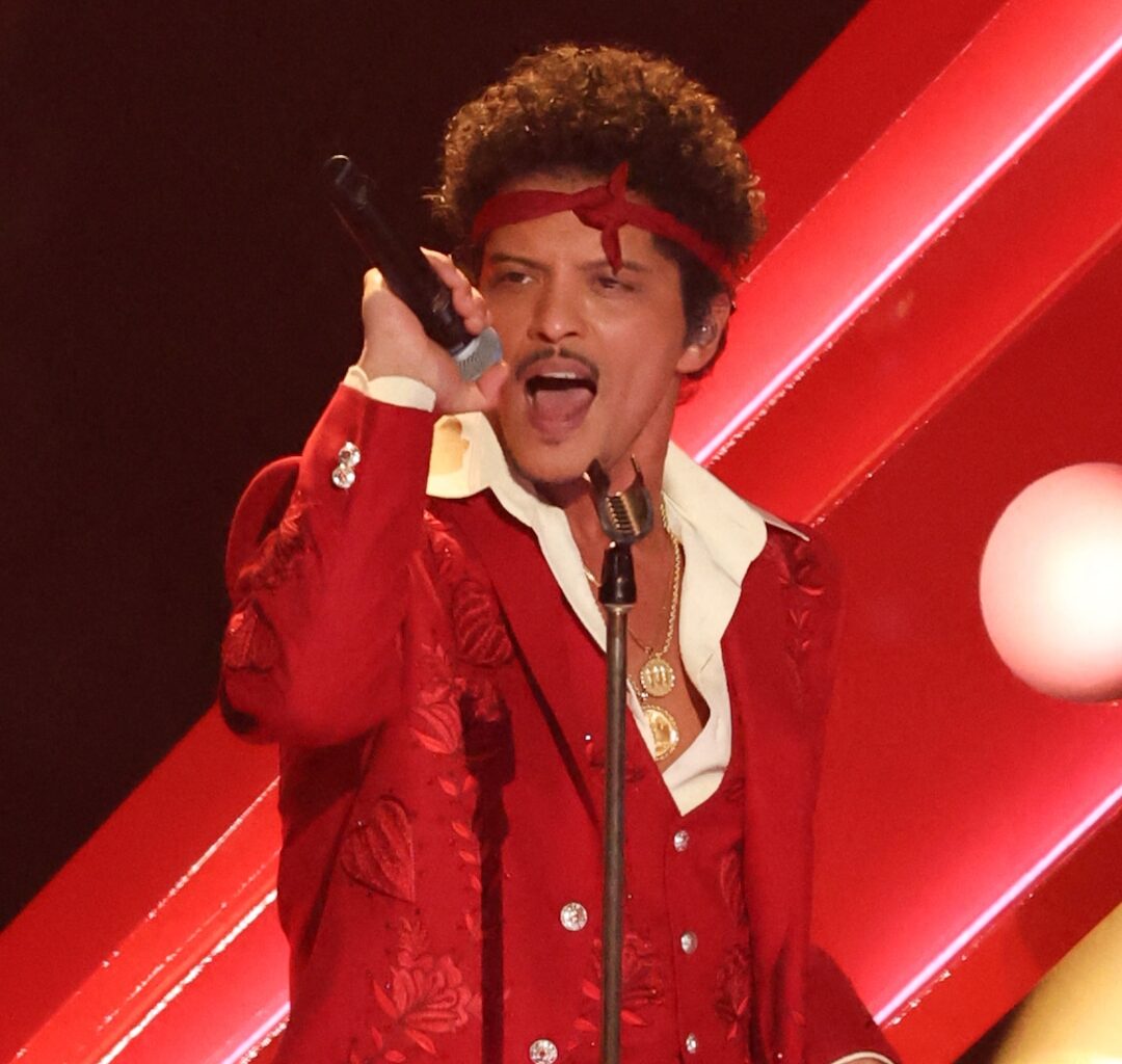Grammys 2026: Bruno Mars Performance "I Just Might"