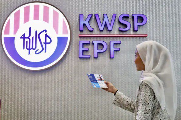 Experts predict 6.3% EPF dividend
