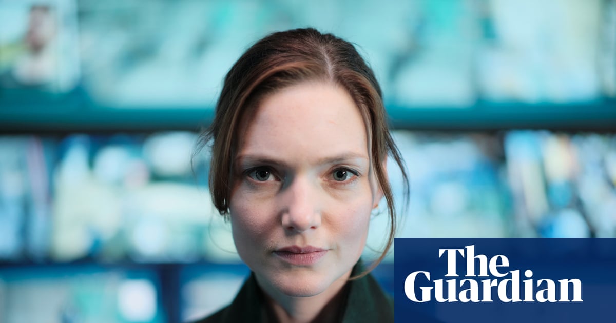 ‘I’m fully prepared for our dystopian future!’ Holliday Grainger on AI, firearms training and The Capture | Television
