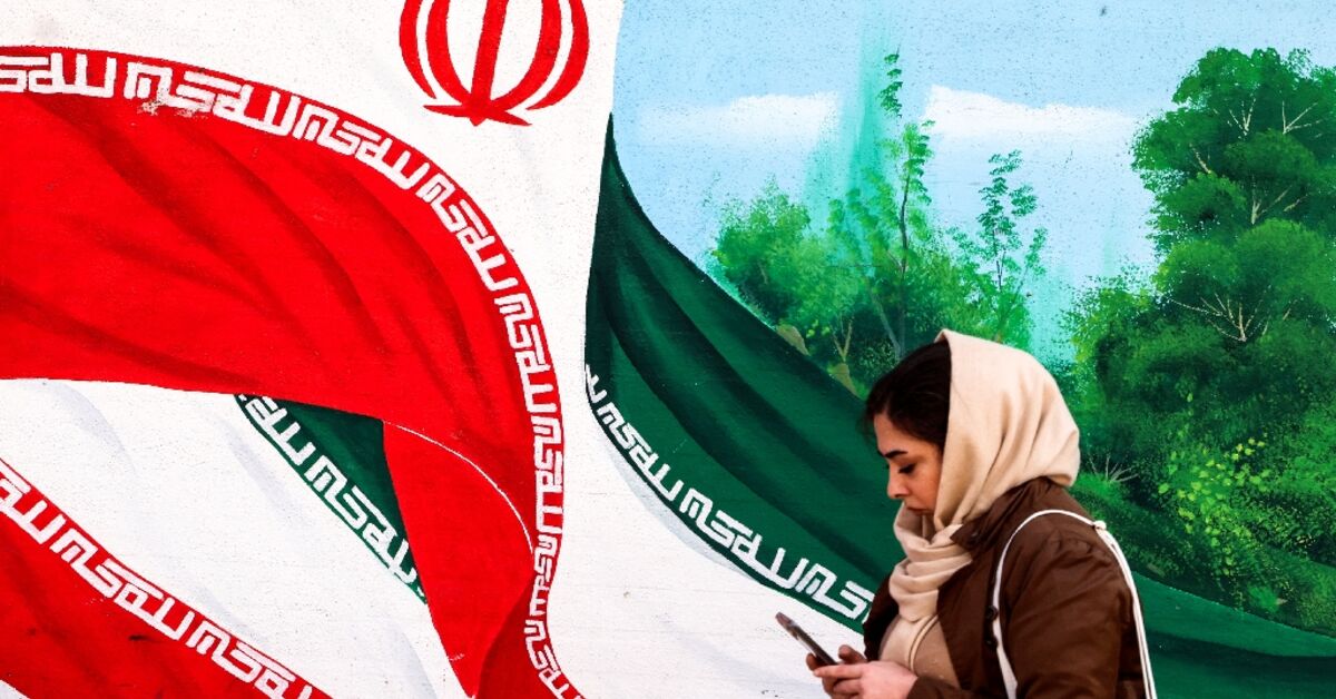 Iran says would respond 'ferociously' to any US attack