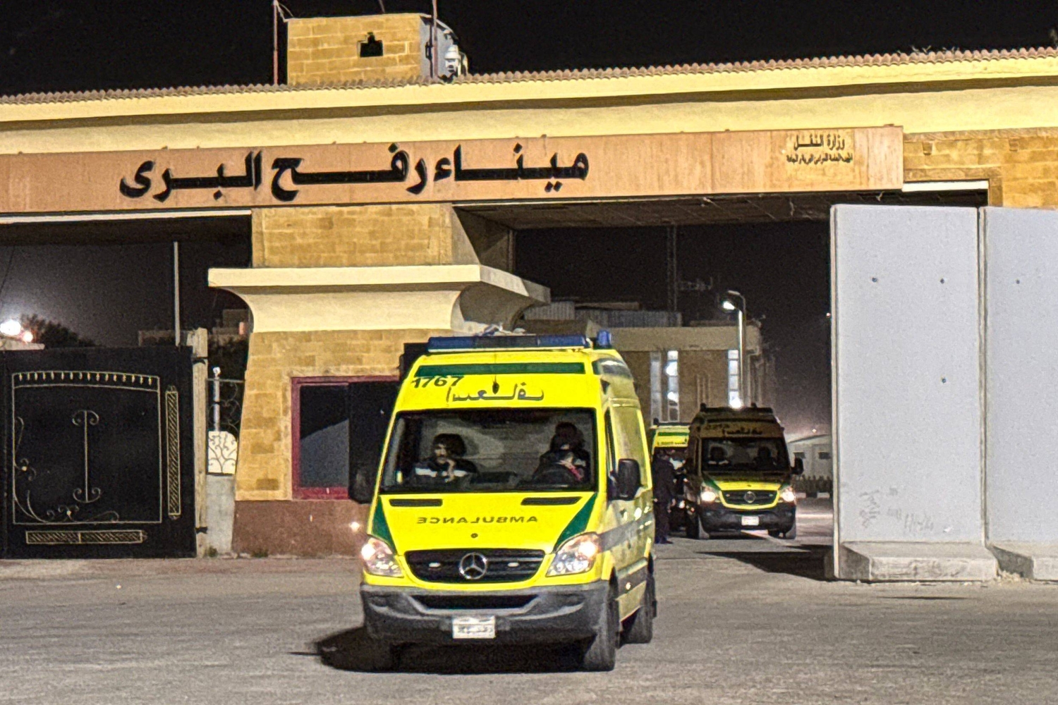 Slow movement at Gaza border after Israel reopens Rafah crossing