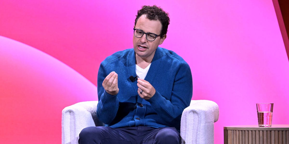 Anthropic's Latest Cowork Update Hammers Legal-Software Stocks