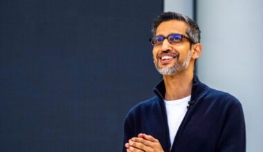 Google's Q4 Earnings Focus on AI, Cloud Growth, Apple Deal