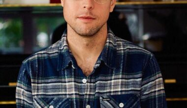 'Golden' Writer Mark Sonnenblick Reveals the Moment He Knew the Song Was Special: 'Goosebumps Immediately Happened' (Exclusive)