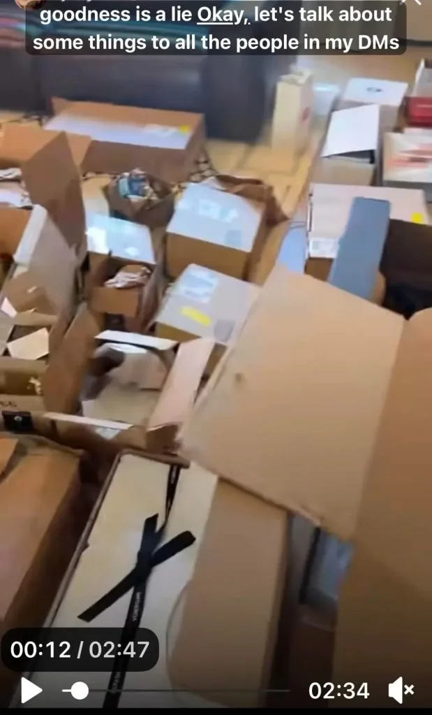 An angry Redditor posted screenshots of one influencer's video that showed an excess of cardboard boxes and packaging.