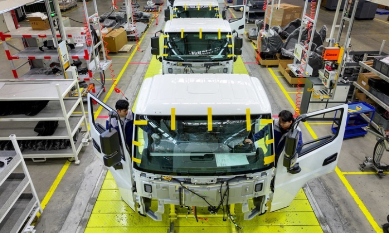 China's manufacturing industry shows resilience as output, high-tech sector remain in expansion