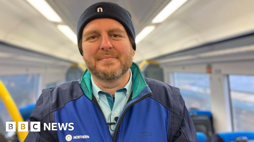 Train guard opens art gallery and studio at Knaresborough Station - BBC
