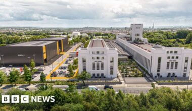 Mayor seeks government backing for film studios - BBC