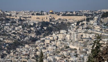 Israel orders demolition of 14 homes in Jerusalem – Middle East Monitor